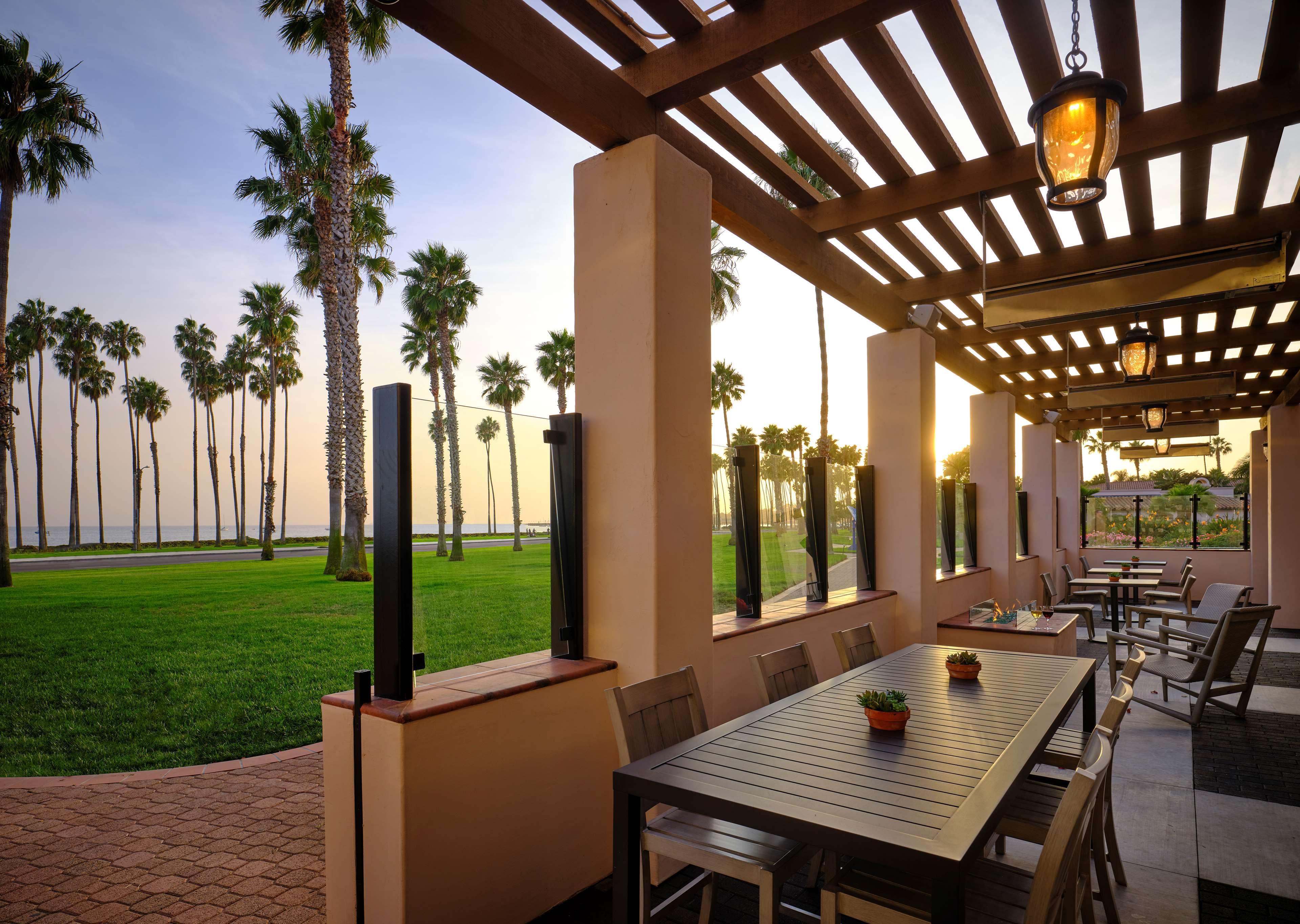 Hilton Santa Barbara Beachfront Resort Eksteriør bilde